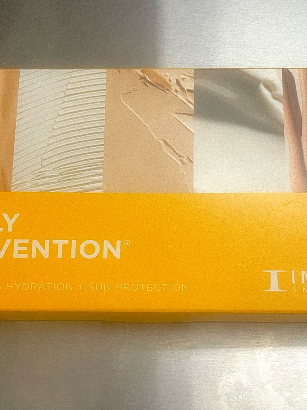 Daily Prevention Hydration + Sun Protection Sunscreen PAO-12M